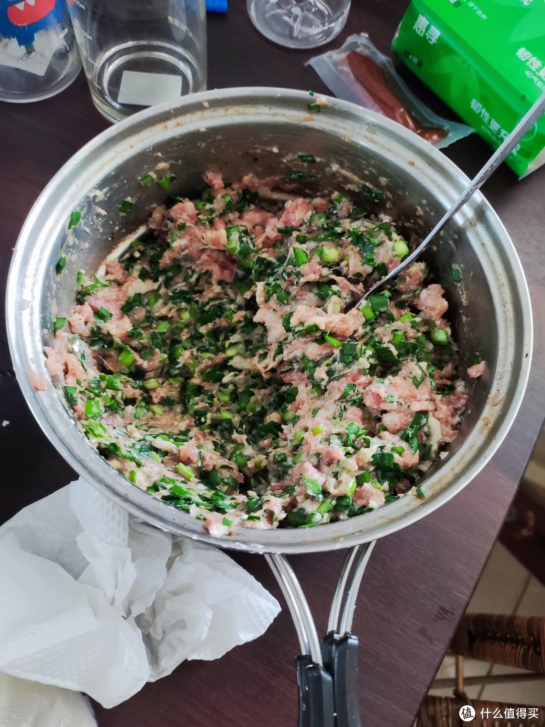 自己动手包个饺子吧,好吃又新鲜。